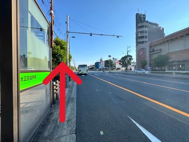 大正区役所前交差点に向かい進みます