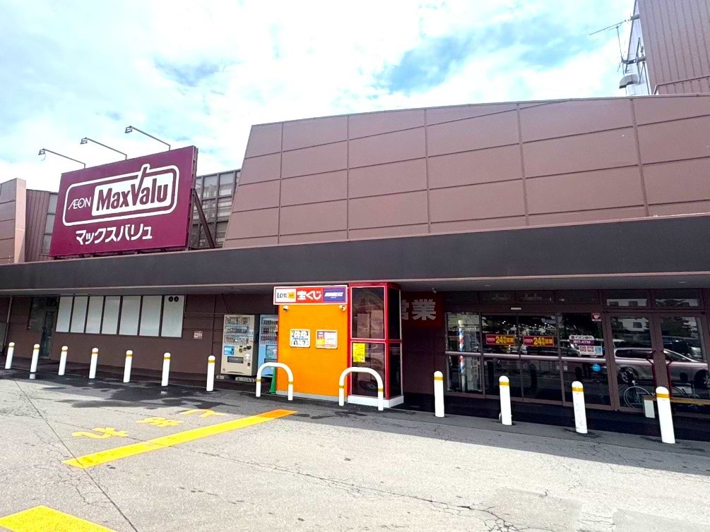 施設正面入口より入ります