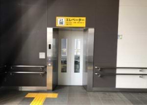 地上へはエレベーターもご利用頂けます。