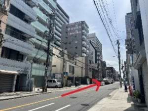 200ｍほど直進します