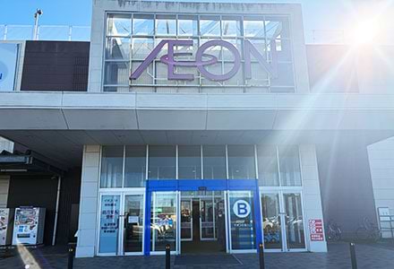 メインエントランスB入口から入店します。