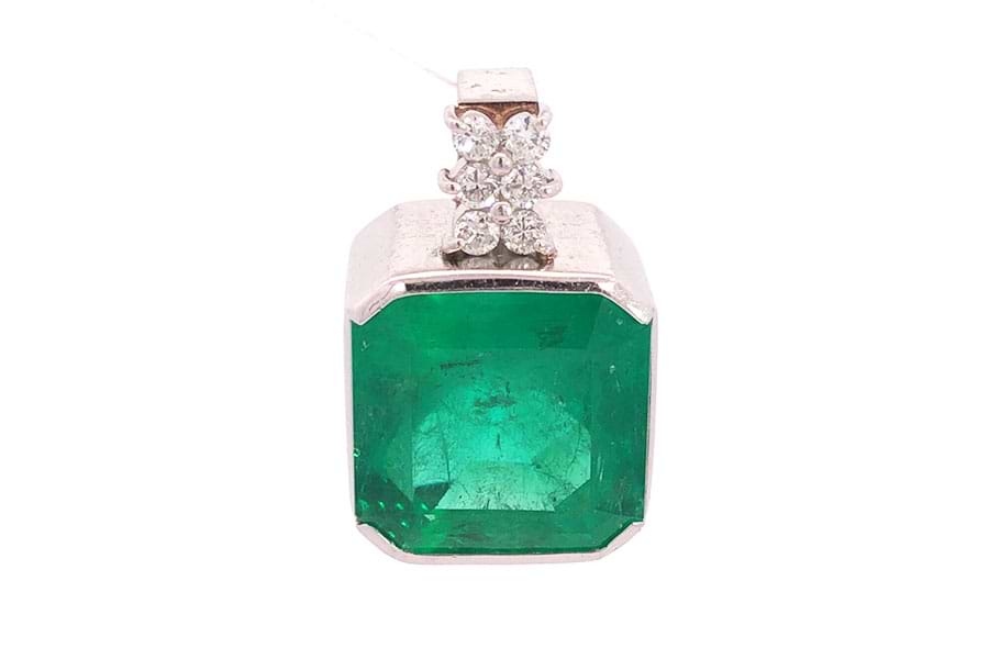 Pt900×コロンビアエメラルド×ダイヤモンドペンダントトップ コロンビアE16.87ct MD0.34ct