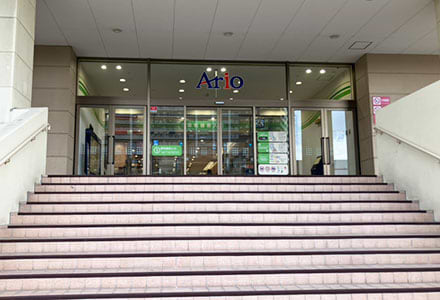 ⑤阪和線側入口よりアリオ鳳に入ります。