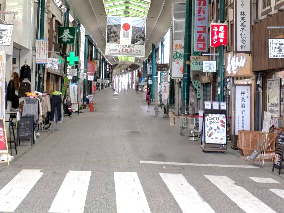そのまま商店街店を進みます