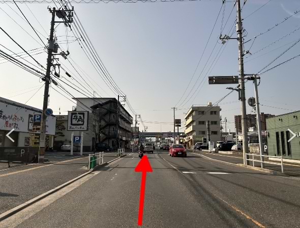 牛角 五日市城山店が見えてきます