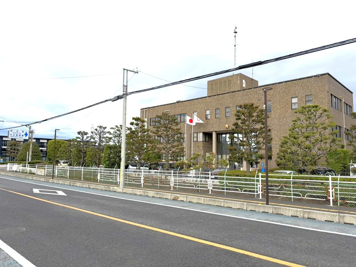 本庄警察署前から17号方面に直進します