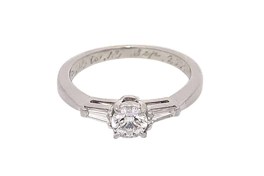 ミキモト リング D0.31ct D0.18ct