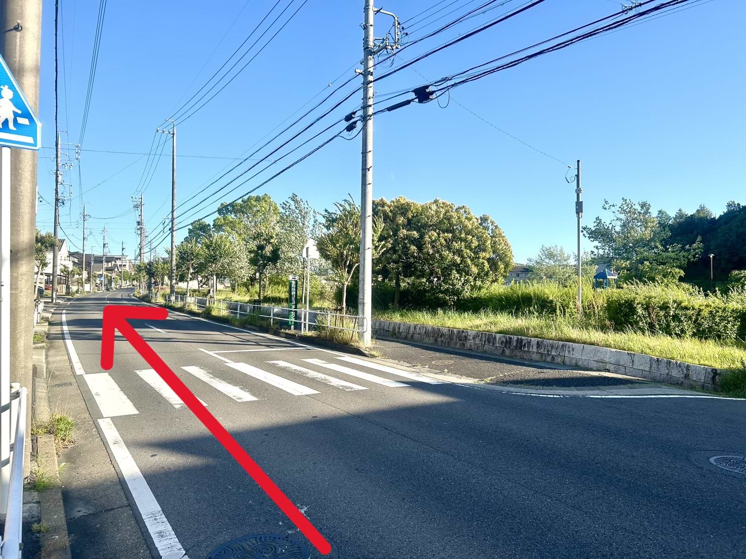 「日ノ後池公園」を右手に通過します