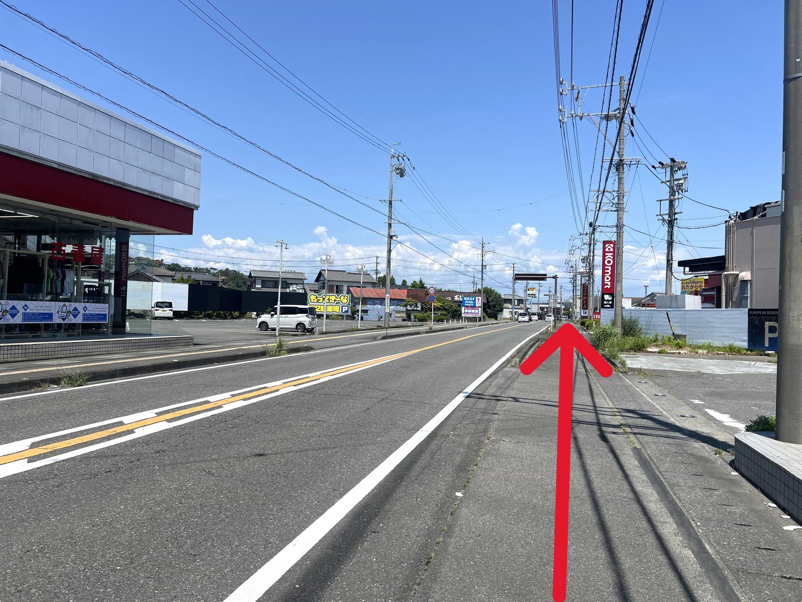 KOマート ファンモール店様から吉田方面へ進みます