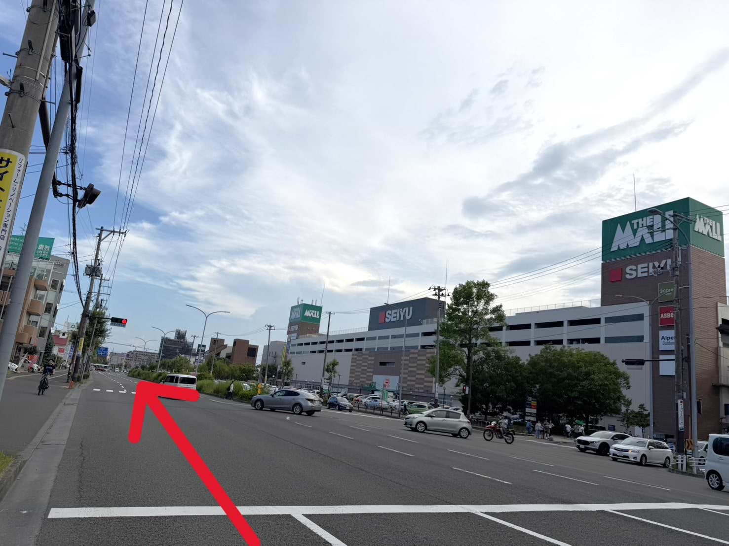 “ザ・モール仙台長町店様”を右手に、宮城県道258号「仙台館腰線」を3kmほど南下します
