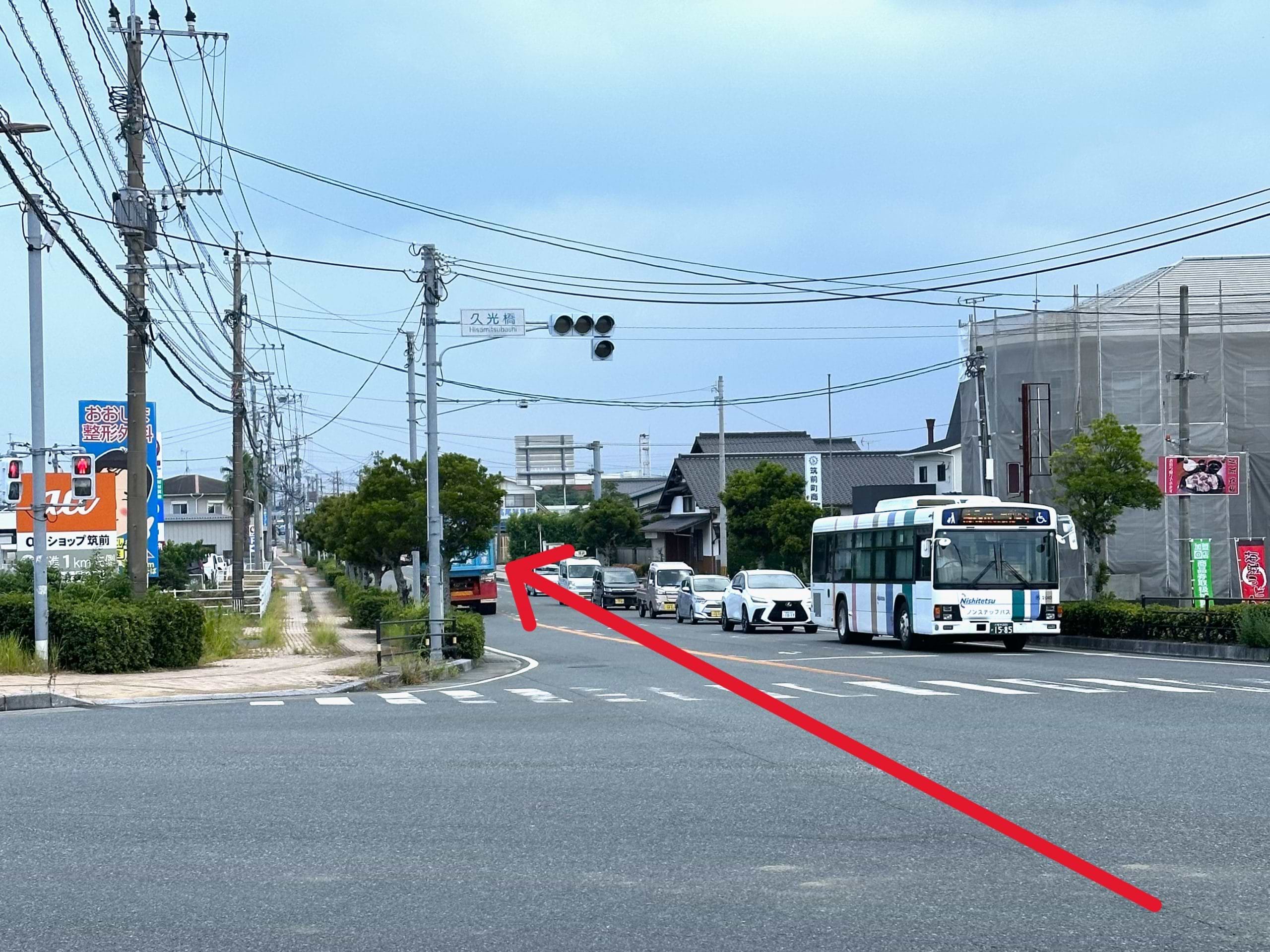 県道112号線「久光橋」交差点、コメリハード&グリーン三輪店さんを通過します。