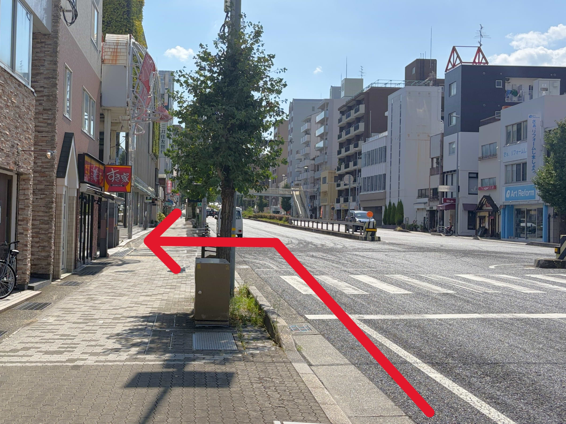 すき家 甲南店を目印に左折し、神戸甲南本通商店街に入ります