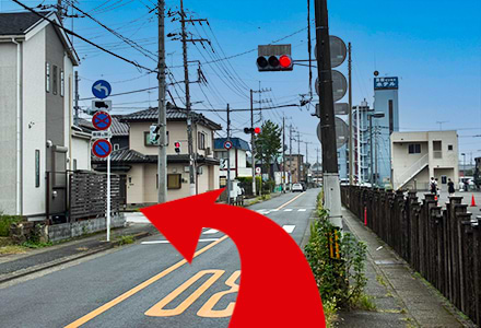 1つ目の信号(台町)を左折します。