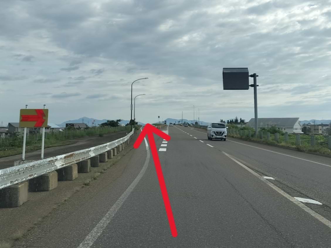 左の道に進みます