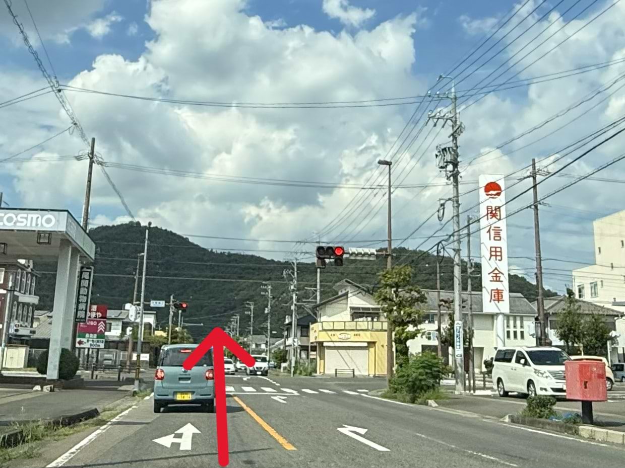 水海道2交差点を直進します