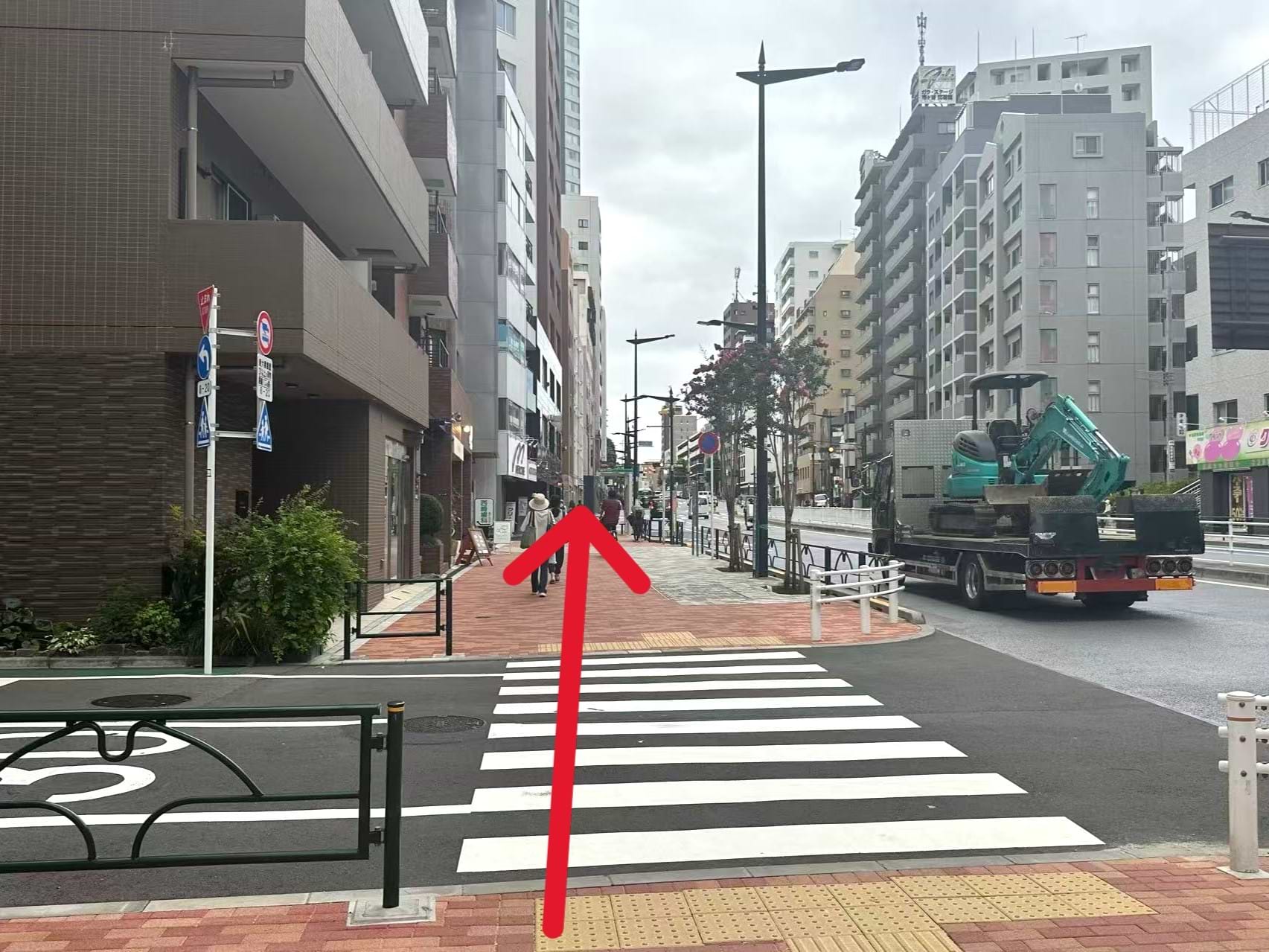 そのまま350ｍほど直進します