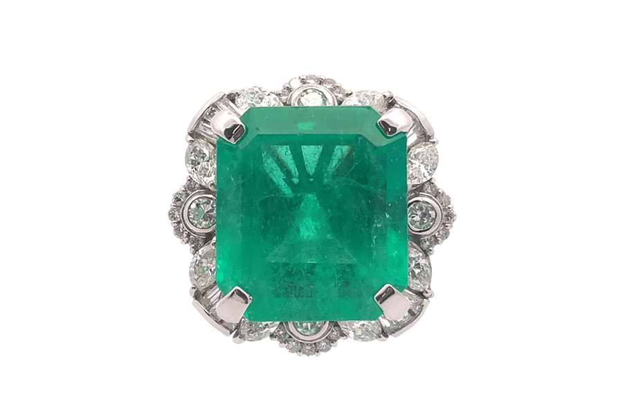 Pt900×エメラルド×ダイヤモンドリング E23.80ct MD2.62ct