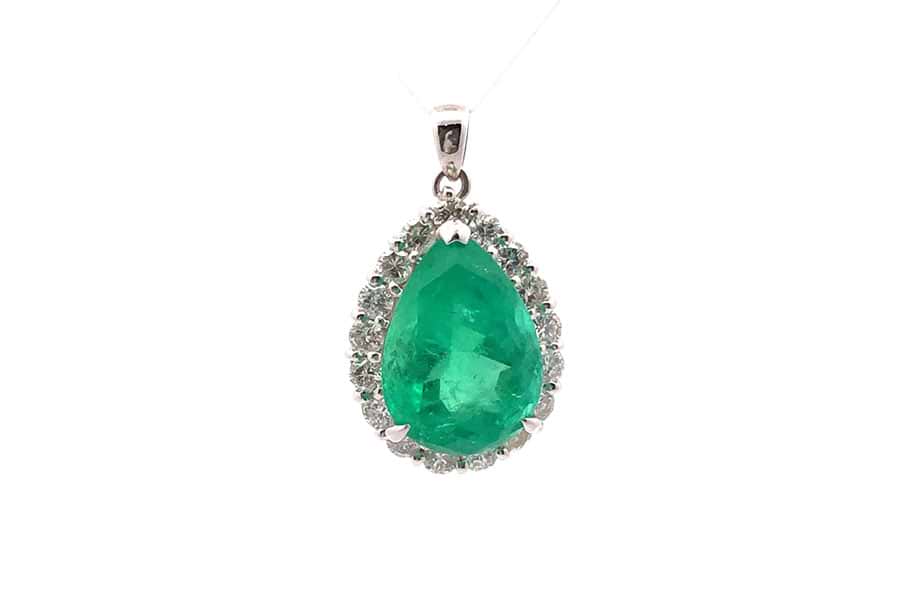 天然エメラルド4.38ctダイヤ0.82ct Pt900ペンダントトップ鑑別書付 Pt900×エメラルド×ダイヤモンドペンダントトップ E10.71ⅽt MD1.38ctの