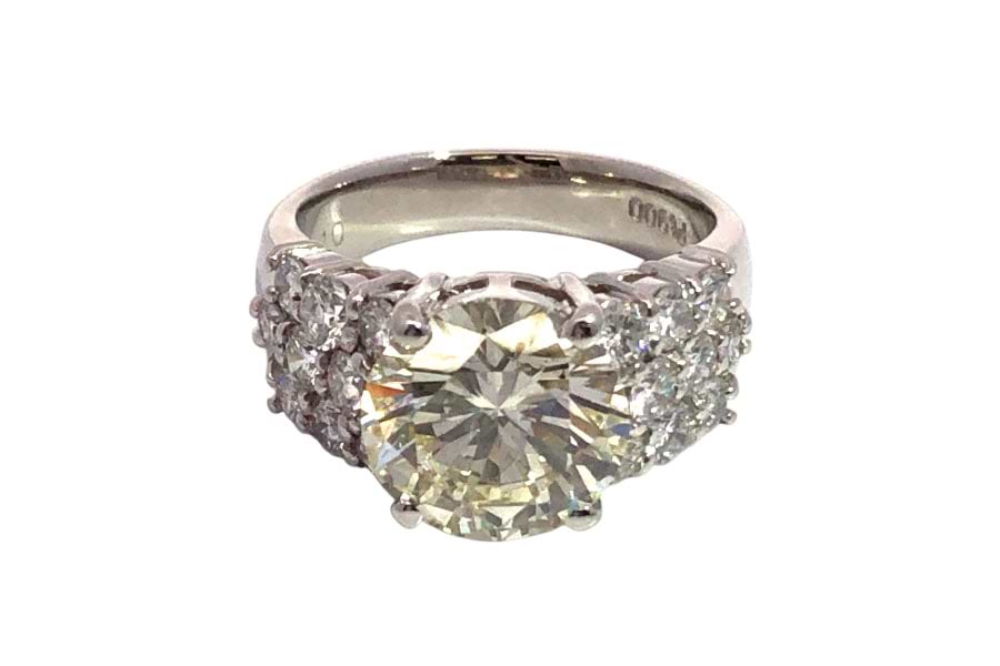 リング D3.271ct