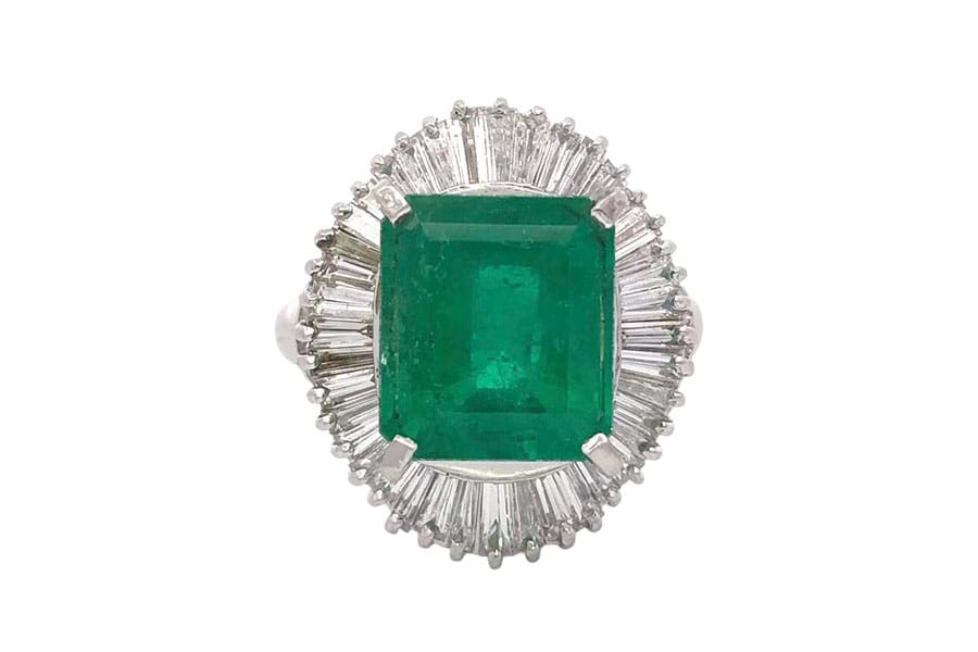 Pt900×エメラルド×ダイヤモンドリング E4.630ct MD1.09ct