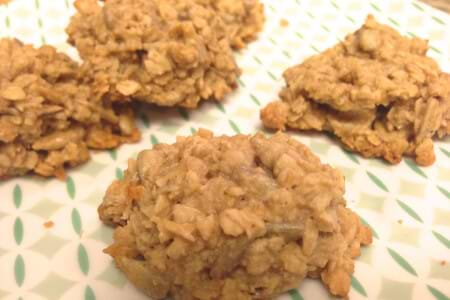 Healthy Cookie Recipe: Ginger Tahini Bites thumbnail