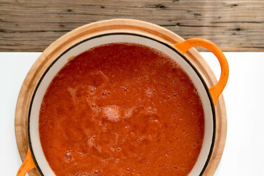 Fresh Homemade Tomato Sauce thumbnail