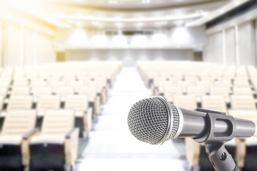 How I Got Over my Fear of Public Speaking thumbnail