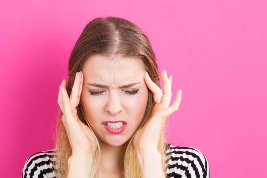 7 Migraine Triggers and Causes  thumbnail