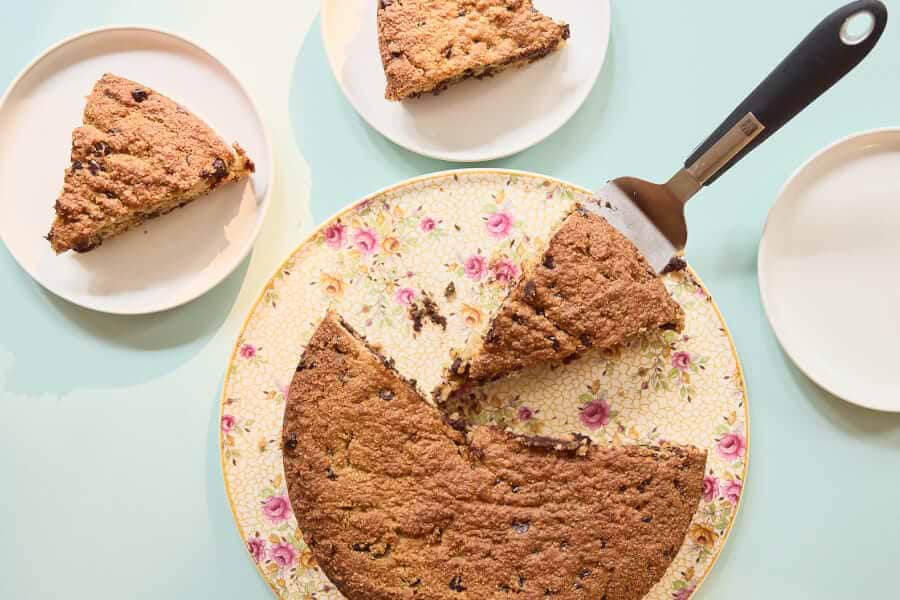 Chocolate Chip Cookie Cake thumbnail