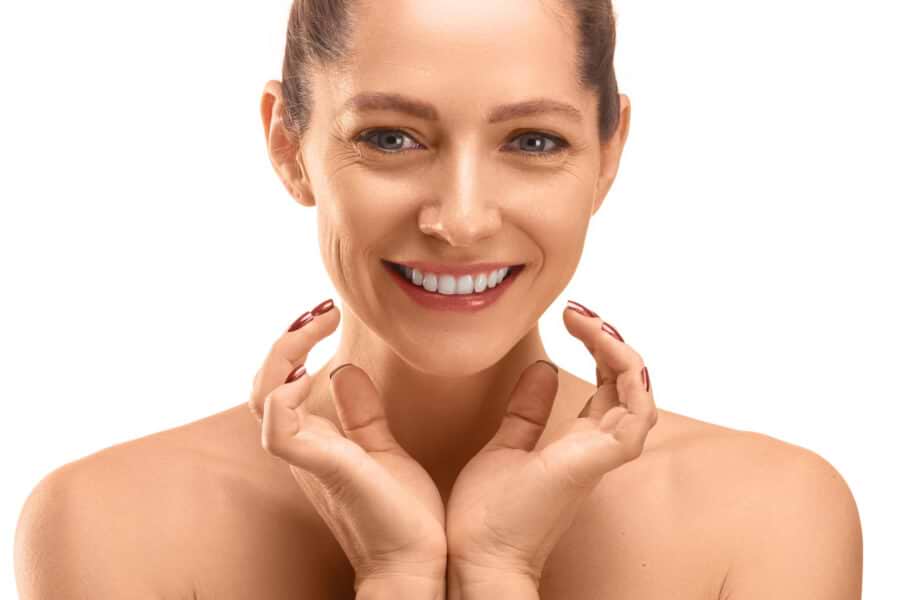 9 Ways Estrogen Affects Your Skin  thumbnail