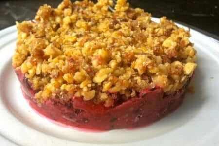 Raw Berry Crisp: Vegan Dessert Recipe thumbnail