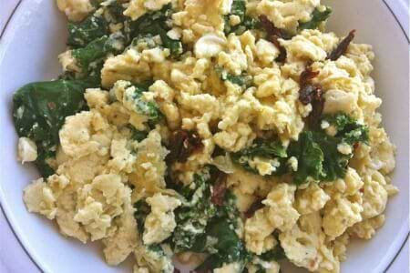 Kale Sundried Tomato Eggy Scramble thumbnail