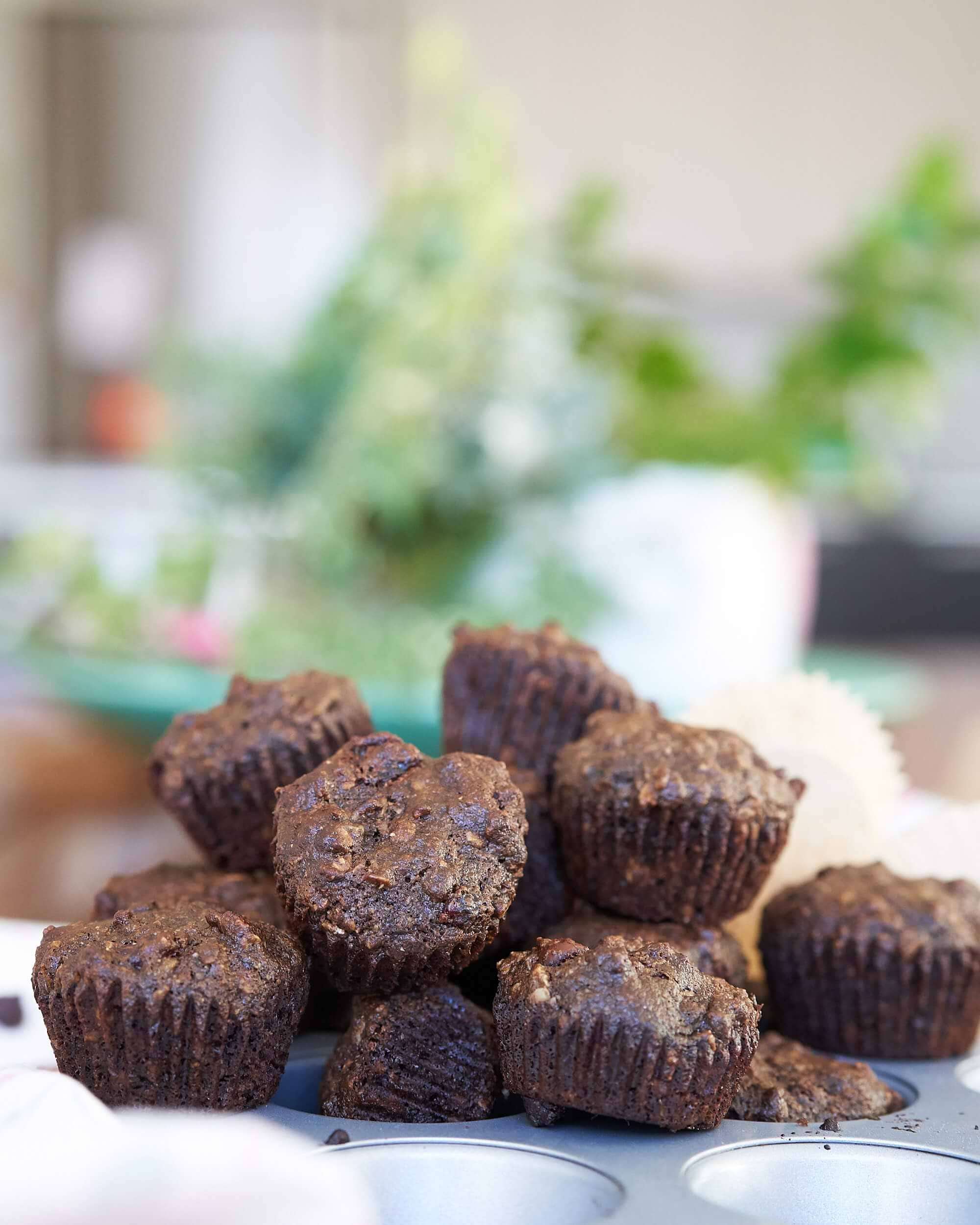 Double Chocolate Muffin in a Mug (5 Mins!) - Baking Envy