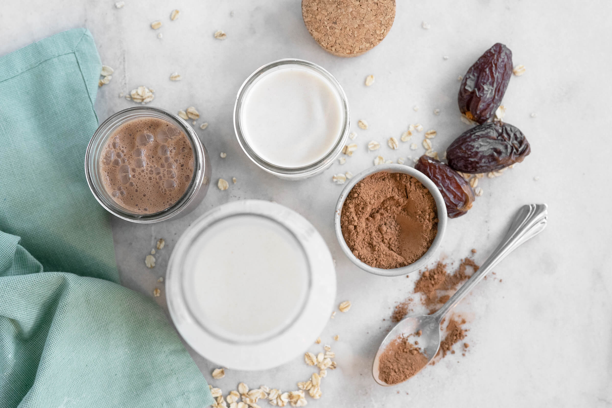 Ingredients in chocolate oat milk