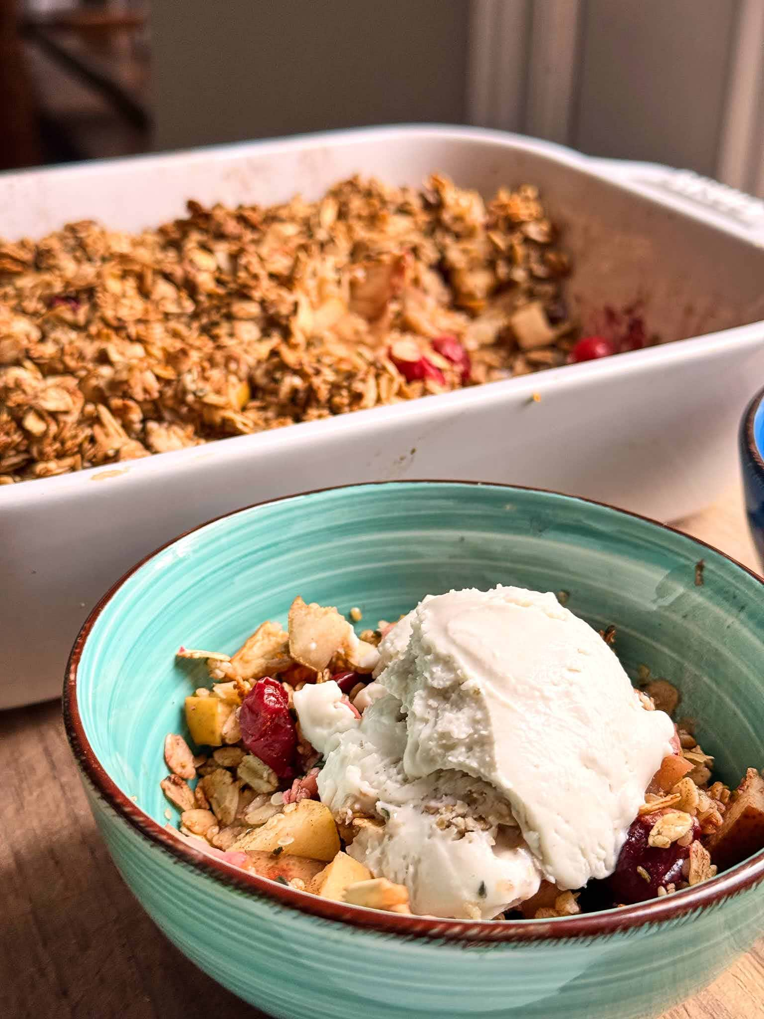 Apple Pear Crisp with Hemp Hearts