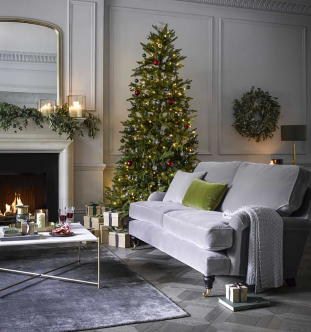Top 10 tips to Decorate your Home this Christmas 2019