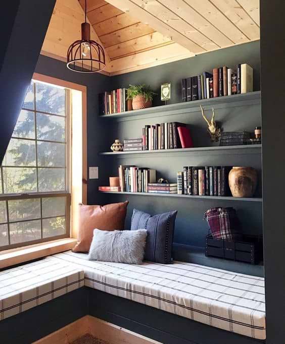 7 Perfect Tiny Library Rooms - Soho Blog