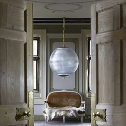 Hollen Globe Classic Polished Brass