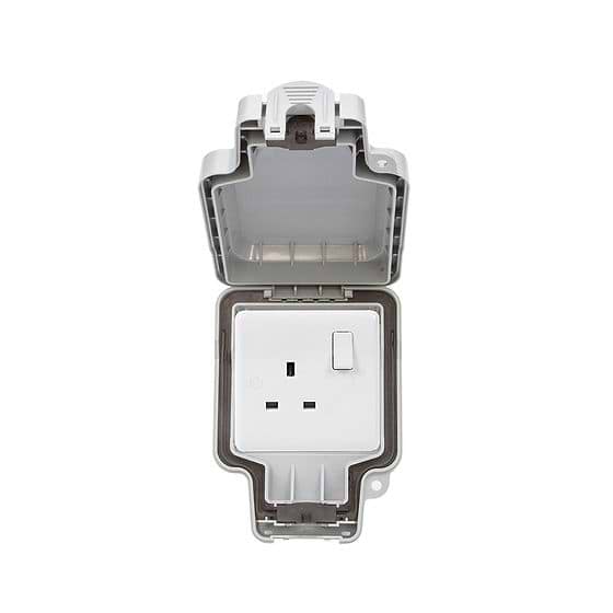 Lieber Silk White 1 Gang Outdoor Socket 13A Double Pole IP66 Weatherproof