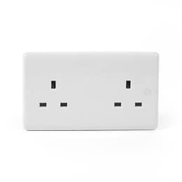 White Plastic 2 Gang Unswitched Socket