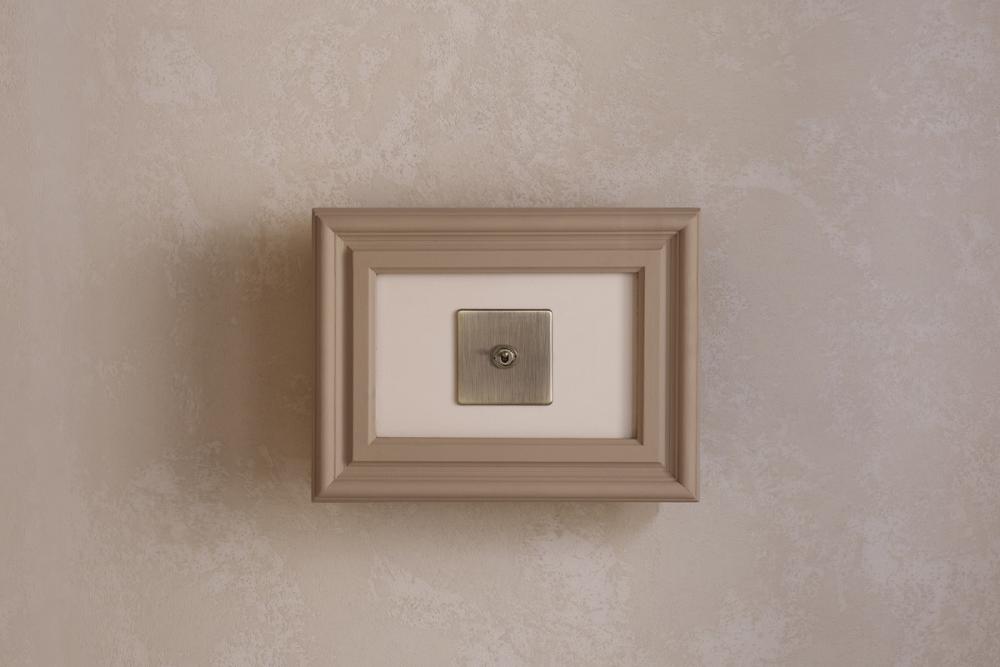 Wireless kinetic light switch technology