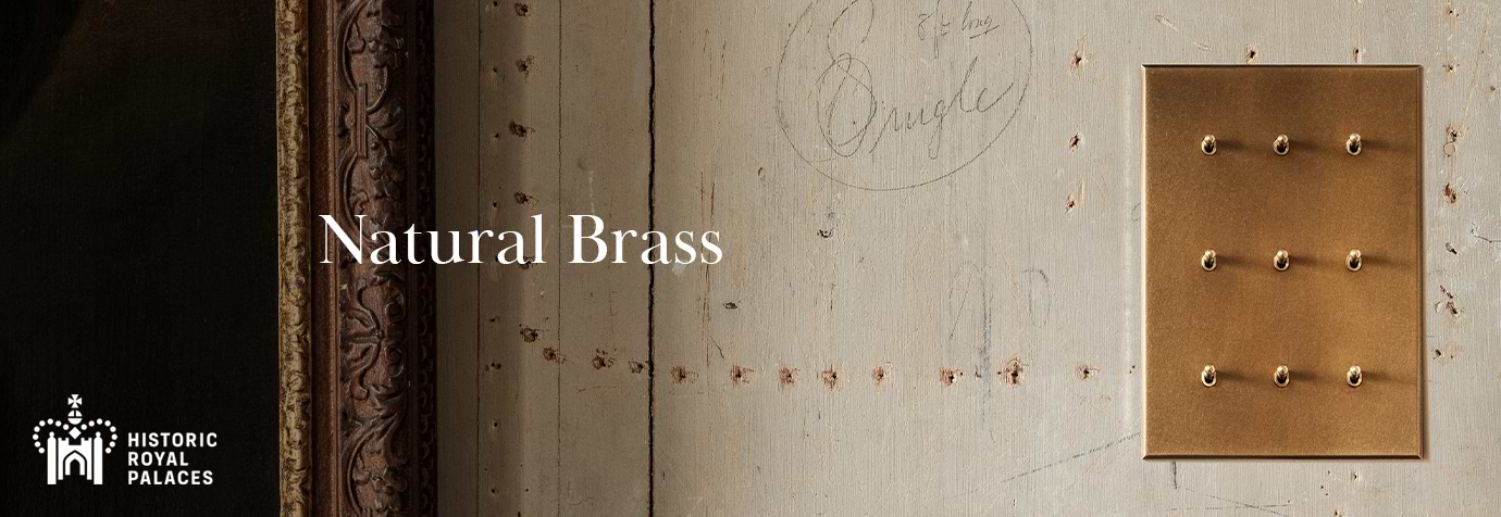 NATURAL BRASS WITH WHITE INSERTS NATURAL BRASS WITH WHITE INSERTS