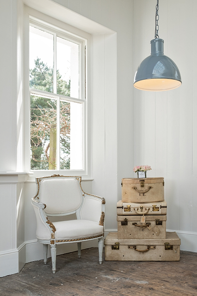 Why Does Paint Look Different In Different Lights?