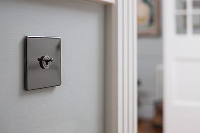 Black Nickel Vs Polished Chrome - What's The Difference?