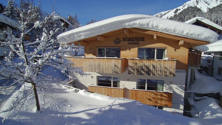 The outside of Chalet Hanzel