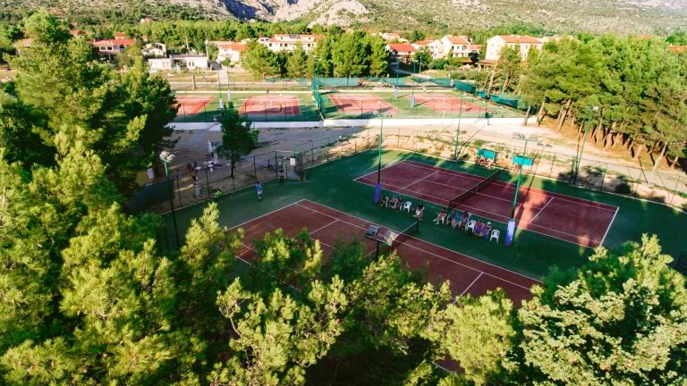 9 tennis courts at Alana Beach Club