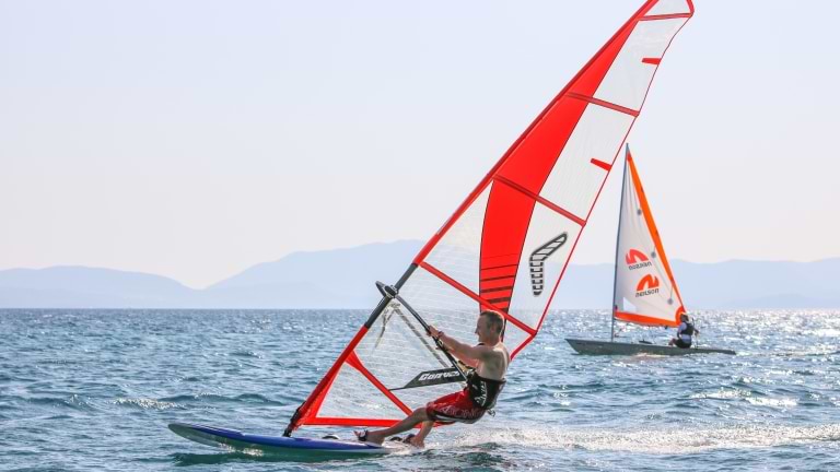Intermediate windsurfing at Vounaki Beach Club