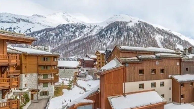 View to the mountains