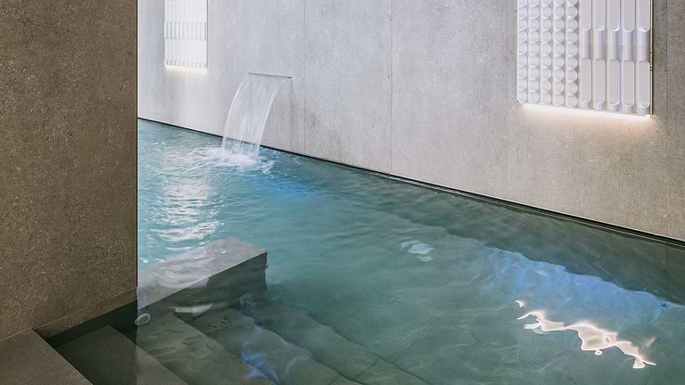 Thermal spa and pool