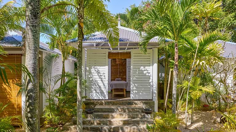 Spa POZ Garden treatment room